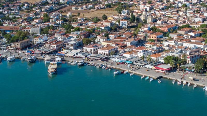 Kalabalıktan Uzaklaşın: Cunda'da Huzurlu Bir Butik Otel Deneyimi Nasıl Olmalı?